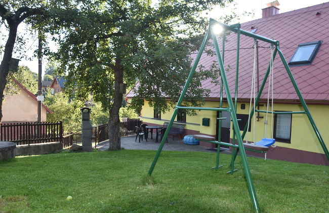 Authentic Holiday Home with Garden near Trutnov - Foto 18