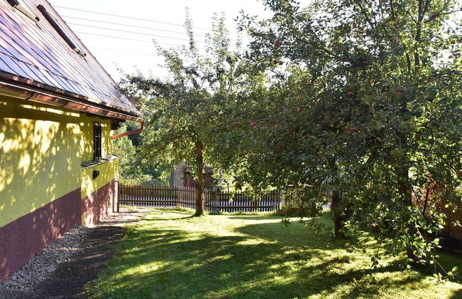 Authentic Holiday Home with Garden near Trutnov - Foto 26