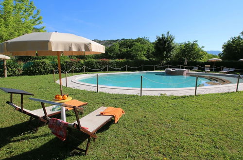 Photo 12 - Mansion in Apecchio With Pool