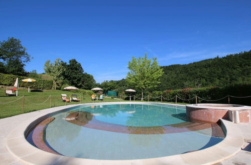 Photo 10 - Mansion in Apecchio With Pool