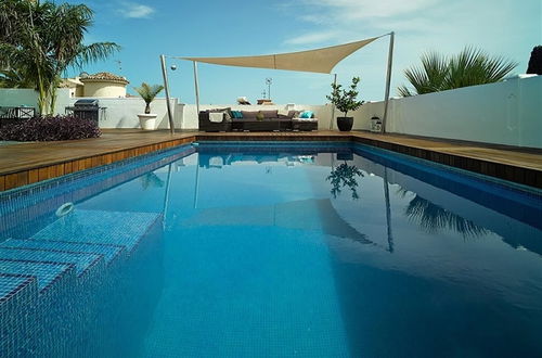 Photo 18 - Great Beach Side Villa – Semi Heated Pool