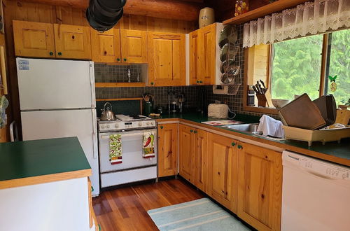 Photo 8 - 11SL - Wi-Fi - NO PETS Log Cabin - Sleeps 7