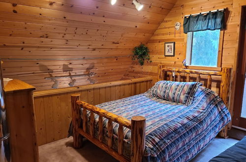 Photo 3 - 11SL - Wi-Fi - NO PETS Log Cabin - Sleeps 7