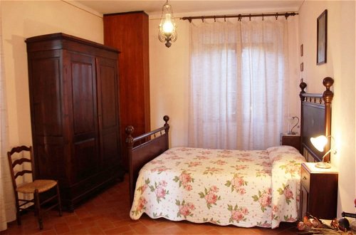 Foto 4 - Beautiful Private Villa for 10 People with Private Pool, WIFI, TV, Pets Allowed and Parking