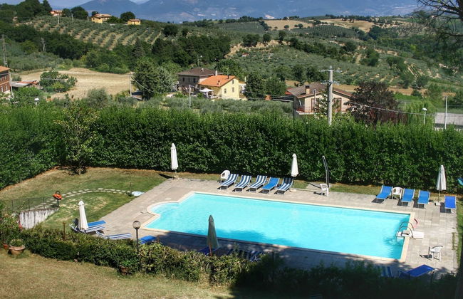 Stunning Farmhouse with Swimming Pool & Hot Tub in Umbria - Foto 12