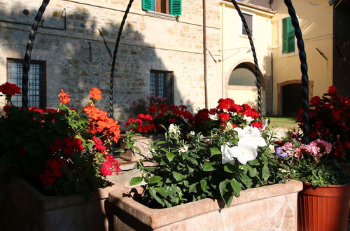 Photo 24 - Stunning Farmhouse with Swimming Pool & Hot Tub in Umbria