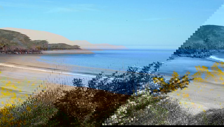 Foto 1 - Freshwater Bay Holiday Cottages