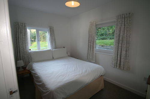 Photo 19 - Freshwater Bay Holiday Cottages