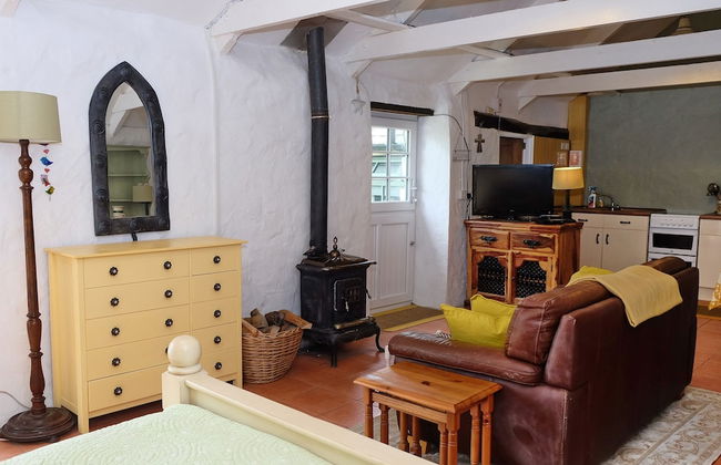 Cowshed Cottage Located nr Kynance Cove - Foto 3