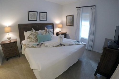 Photo 8 - December Special Lucaya 4 Bed 3 Bath Id:236904