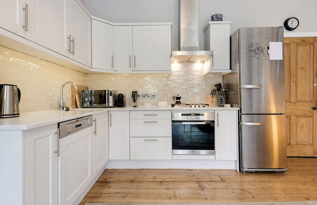 Contemporary Clapham Home Near Wandsworth Common - Foto 9