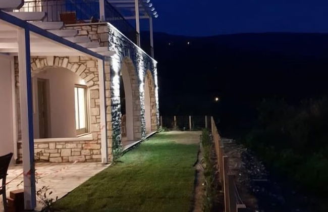 Moses Villa - Photo 22