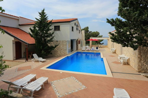 Photo 21 - Fantastic Holiday Home With Amazing Garden, Private Pool, Directly on the Beach