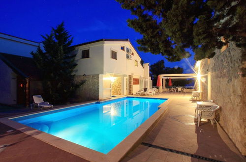 Photo 14 - Fantastic Holiday Home With Amazing Garden, Private Pool, Directly on the Beach