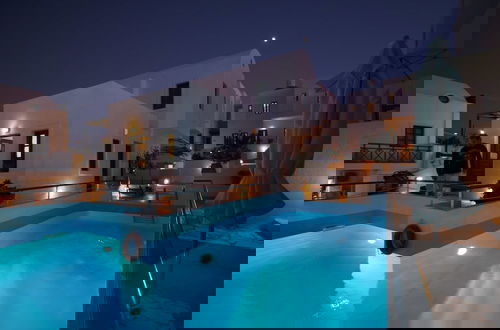 Foto 17 - Oia's Sunset