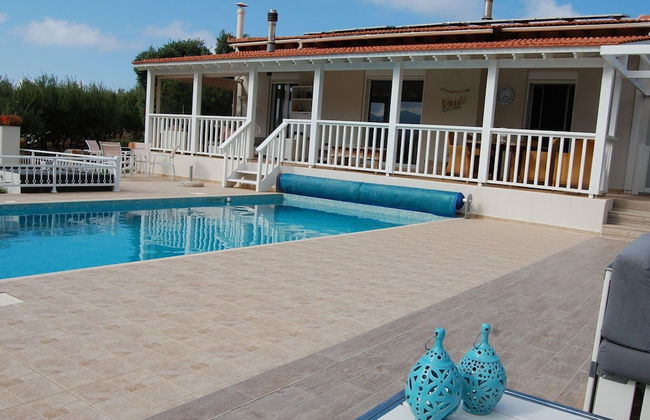 Beautiful Villa Near Sea in Epano Sisi - Foto 1