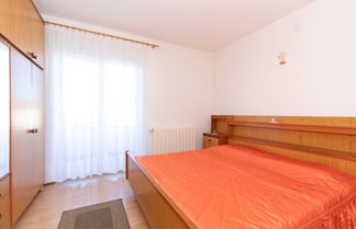 Photo 3 - Inviting 2-bed Apartment in Krk Apartman Sintic