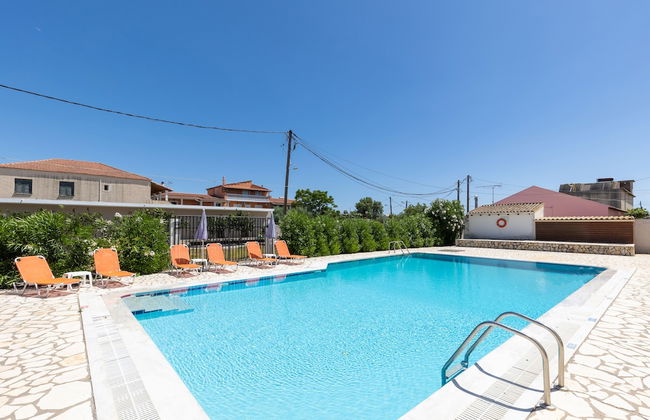 Dora Pool Studios by Konnect, 150m from the Beach - Foto 9