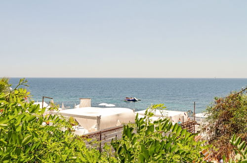 Photo 19 - Le Palme Apt with Terrace and Sea View