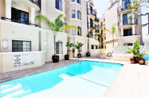 Foto 27 - Luxury Suites - Heart of Beverly Hills