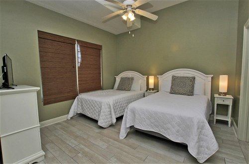 Foto 3 - The Wharf 902 by Youngs Suncoast