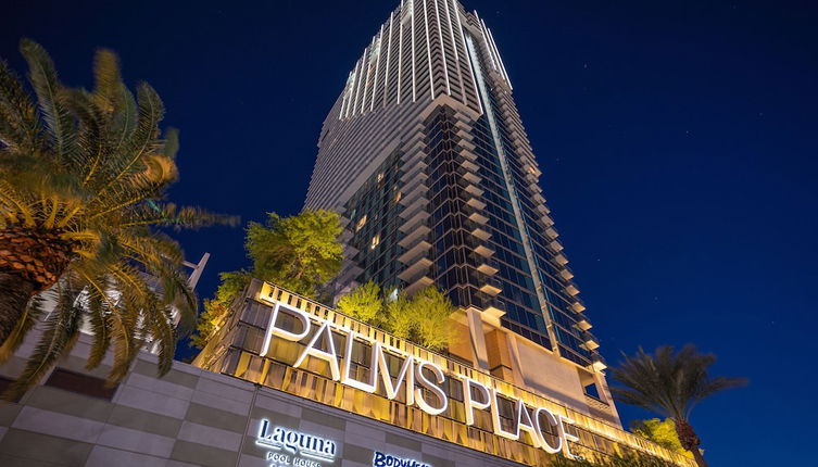 Photo 1 - StripViewSuites at Palms Place