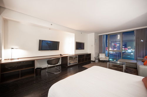 Photo 20 - StripViewSuites at Palms Place