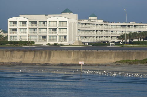 Foto 40 - Casa Del Mar Beachfront Suites