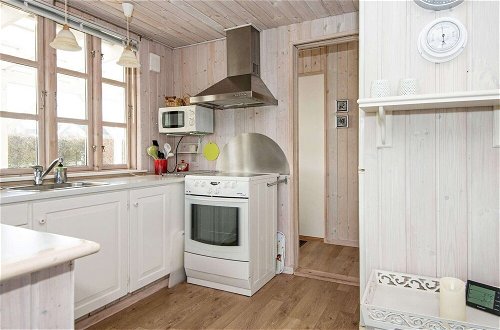 Photo 10 - 5 Person Holiday Home in Hejls