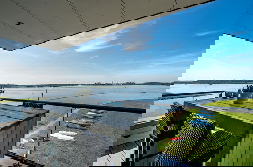 Foto 1 - Modern Apartment With Balcony