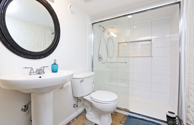 Applewood Suites - Danforth Basement - Foto 10