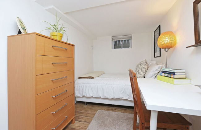 Applewood Suites - Danforth Basement - Foto 2