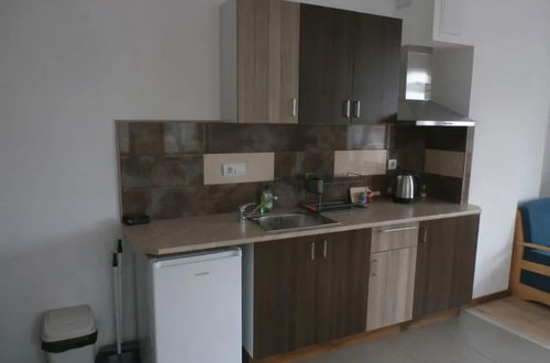 Photo 9 - Immaculate Studio Apartment in Aleksandrovo