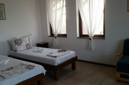 Photo 3 - Immaculate Studio Apartment in Aleksandrovo