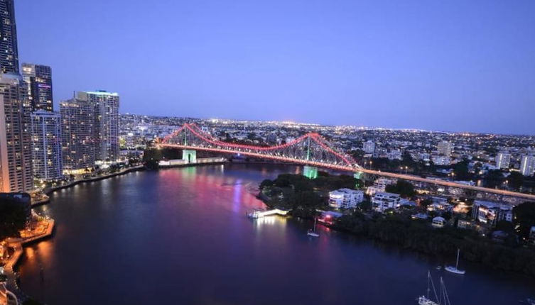 Foto 1 - CBD African Charm, Story Bridge & River Views