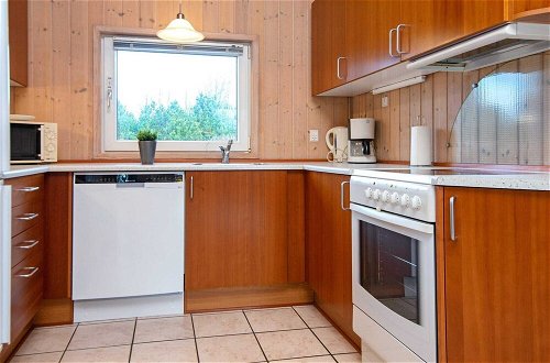 Photo 7 - 6 Person Holiday Home in Oksbol