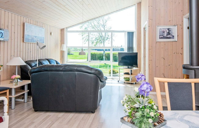 6 Person Holiday Home in Tarm - Foto 3