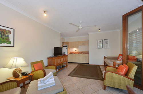 Photo 19 - Seascape Holidays- Hibiscus Apartment