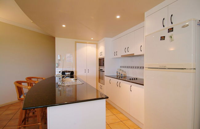 The Mediterranean Beachfront Apartments - Foto 20