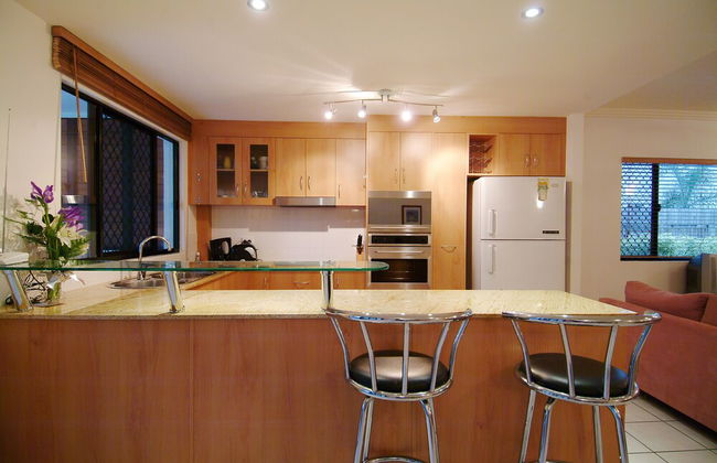 The Mediterranean Beachfront Apartments - Foto 9