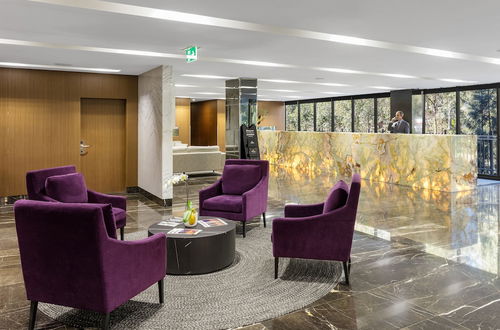 Photo 5 - Meriton Suites North Ryde