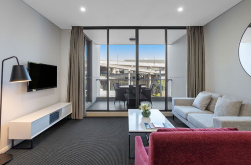 Photo 15 - Meriton Suites North Ryde