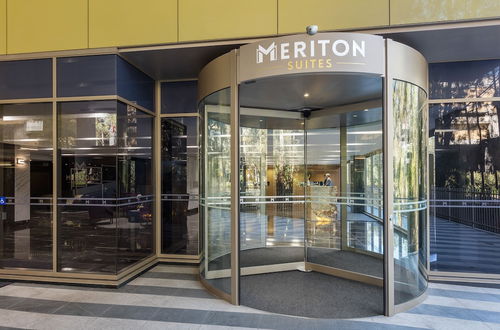 Photo 2 - Meriton Suites North Ryde