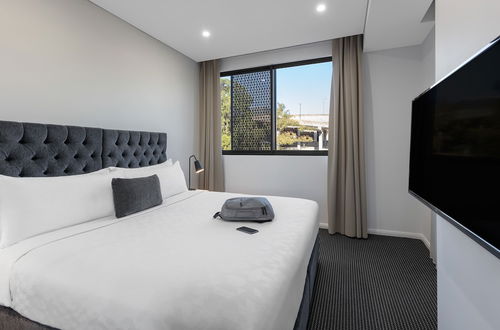 Photo 6 - Meriton Suites North Ryde