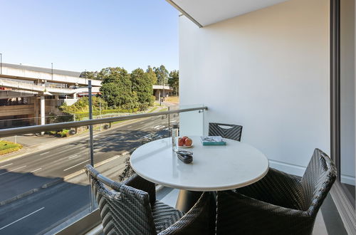 Photo 18 - Meriton Suites North Ryde