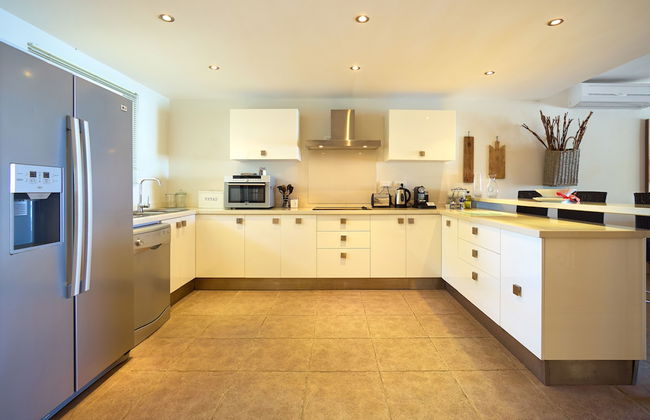 Cape Point Seafront Suites & Penthouse with LOV - Photo 14