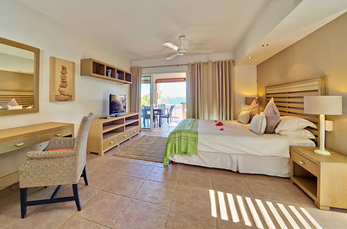 Photo 3 - Cape Point Seafront Suites & Penthouse by Lov