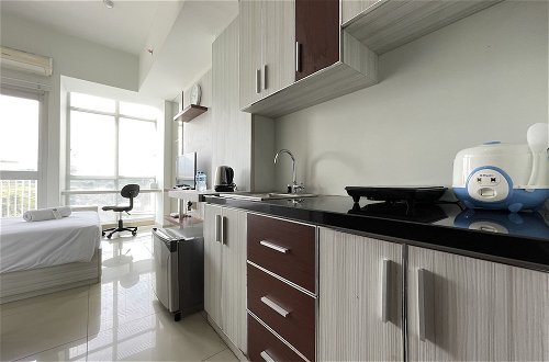 Photo 12 - Cozy Studio Apartment At Taman Melati Jatinangor