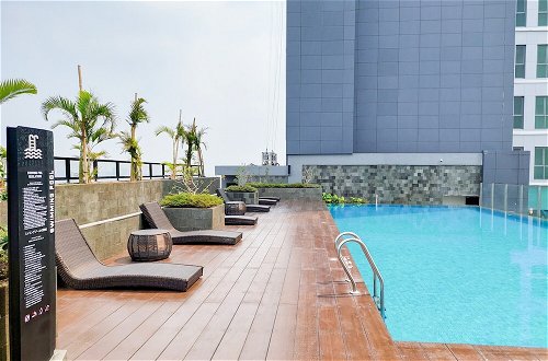 Photo 12 - Stunning 1BR without Living Room at Bintaro Embarcadero Suites Apartment