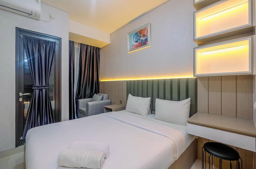 Photo 3 - Nice and Comfy Studio Apartment at Transpark Cibubur